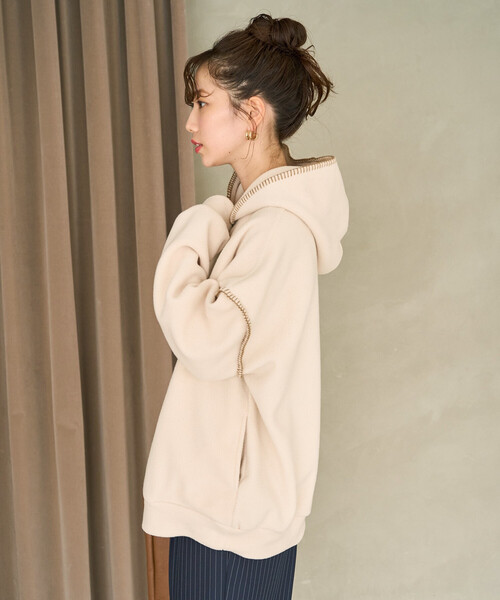 FREAK'S STORE(フリークスストア)の「限定展開 ブランケット ステッチ フリース パーカー(パーカー・レディース・ブラック/ナチュラル/グレー/ネイビー/ダークブラウン・フリ-)」の7枚目の写真