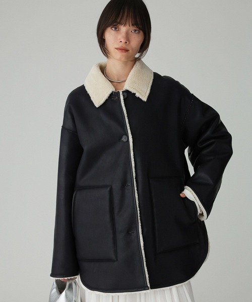 BABYLONE(バビロン)の「リバーシブルムートンジャケット(ブルゾン・レディース・ブラック/キャメル・フリー)」の3枚目の写真