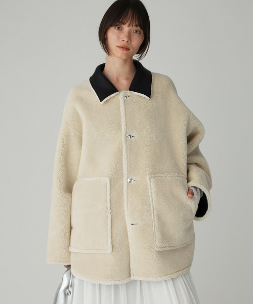 BABYLONE(バビロン)の「リバーシブルムートンジャケット(ブルゾン・レディース・ブラック/キャメル・フリー)」の9枚目の写真