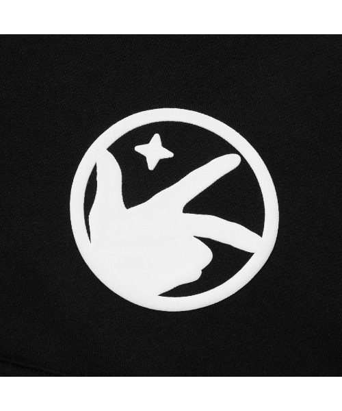 A'GEM/9 × .kom 『KEYMISERY/キーミザリー』 FINGER KEYMISERY LOGO CROP HOODIE/フィンガーロゴデザイン クロップ/短丈 プルオーバーパーカー