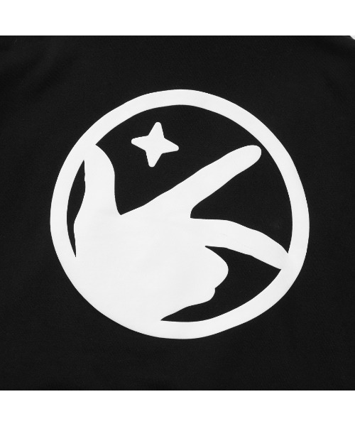 A'GEM/9 × .kom 『KEYMISERY/キーミザリー』 FINGER KEYMISERY LOGO CROP HOODIE/フィンガーロゴデザイン クロップ/短丈 プルオーバーパーカー