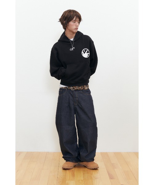 A'GEM/9 × .kom 『KEYMISERY/キーミザリー』 FINGER KEYMISERY LOGO CROP HOODIE/フィンガーロゴデザイン クロップ/短丈 プルオーバーパーカー