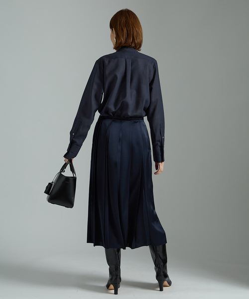 VERMEIL par iena(ヴェルメイユパーイエナ)の「Woolボイルボータイブラウス(シャツ/ブラウス・レディース・ホワイト/ネイビー・FREE)」の17枚目の写真