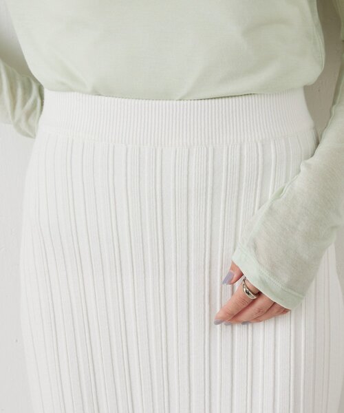 BEARDSLEY(ビアズリー)の「《LEVAR》リブニットスカート(ホワイト)(スカート・レディース・ホワイト・FREE)」の14枚目の写真