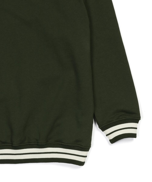 The DUFFER of ST.GEORGE（ザダファーオブセントジョージ）の「COLLEGE V NECK SWEAT：カレッジ Vネック スウェット（スウェット・メンズ・グリーン/ネイビー・X-LARGE/LARGE/MEDIUM）」の13枚目の写真