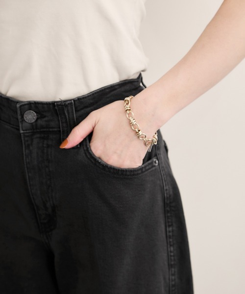 Guess（ゲス）の「【GUESS(ゲス)】BARREL PANTS（デニムパンツ・レディース・ブラック系その他/ブルー系その他5・L/M/S）」の14枚目の写真