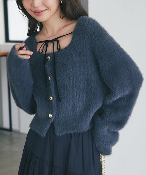 La boutique BonBon(ラブティックボンボン)の「【今すぐお届け!・最強モテニット】フェザーヤーン片畦リボンカーディガン(カーディガン/ボレロ・レディース・アイボリー/チャコールグレー/ピンク・FREE)」の3枚目の写真