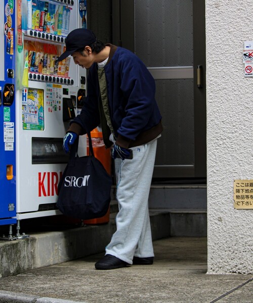 GLOSTER（グロスター）の「【BOY BACK FANCYシリーズ】 スウェットプルオーバー（スウェット・メンズ・ブラック/ライトグレー/キナリ・S/M/L）」の6枚目の写真