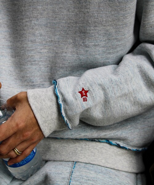 GLOSTER（グロスター）の「【BOY BACK FANCYシリーズ】 スウェットプルオーバー（スウェット・メンズ・ブラック/ライトグレー/キナリ・S/M/L）」の22枚目の写真