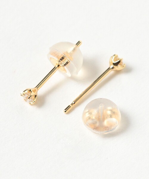 Ray BEAMS(レイビームス)の「K10 ダイヤモンド ピアス(ピアス(両耳用)・レディース・ゴールド・ONE SIZE)」の2枚目の写真