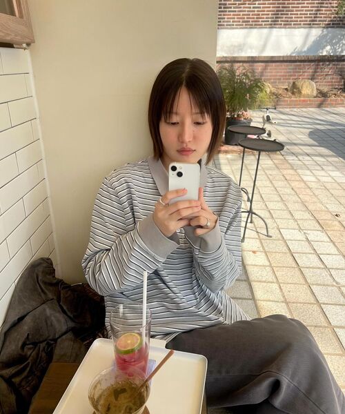 PARTIMENTO WOMEN（パルティメントウィメン）の「ストライプロングスリーブポロTシャツ_サーモン（ポロシャツ・レディース・その他・OS）」の8枚目の写真