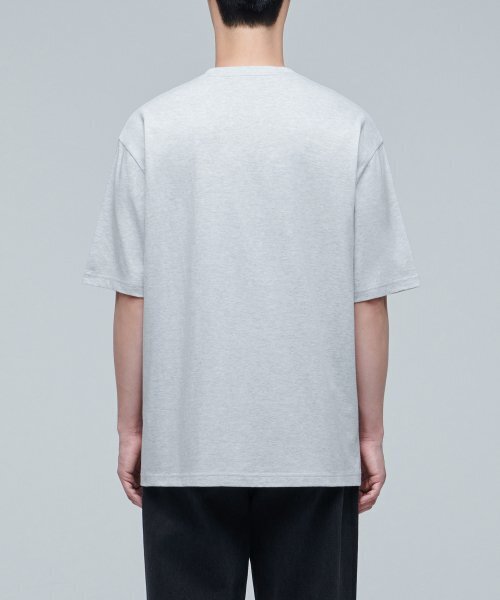 MUSINSA STANDARD（ムシンサスタンダード）の「リラックスフィットクルーネックTシャツ2 [メランジライトグレー]（Tシャツ/カットソー・メンズ・その他・LARGE/X-LARGE/XX-LARGE/XXX-LARGE/MEDIUM/SMALL）」の3枚目の写真