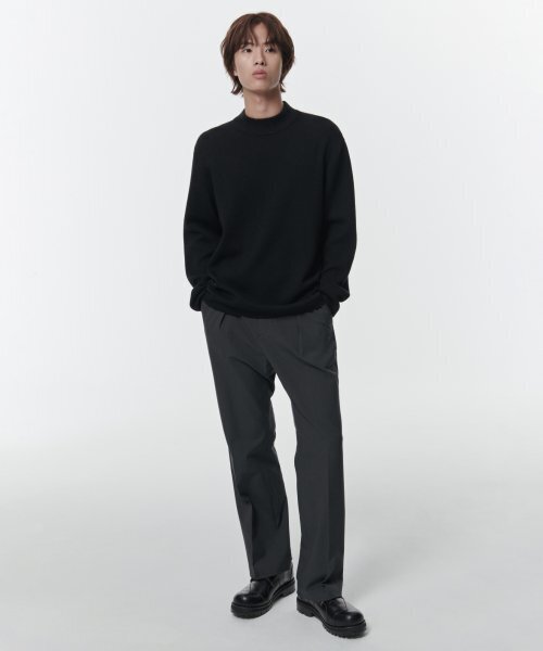 MUSINSA STANDARD（ムシンサスタンダード）の「ミニマルモックネックニット[ブラック]（ニット/セーター・メンズ・その他・LARGE/X-LARGE/XX-LARGE/SMALL/MEDIUM）」の3枚目の写真