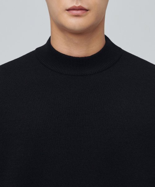 MUSINSA STANDARD（ムシンサスタンダード）の「ミニマルモックネックニット[ブラック]（ニット/セーター・メンズ・その他・LARGE/X-LARGE/XX-LARGE/SMALL/MEDIUM）」の8枚目の写真