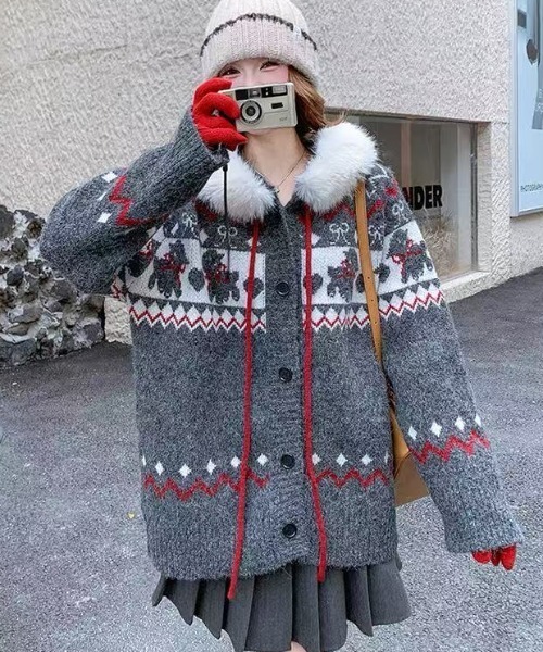 Sibra(シブラ)の「レッグウォーマーセット クリスマスお正月おすすめ 着脱可能ファーフード ノルディック柄フーディカーデ 冬から春先まで活躍(カーディガン/ボレロ・レディース・ブラウン/グレー・M)」の17枚目の写真