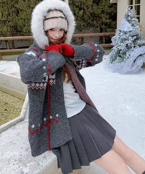 Sibra(シブラ)の「レッグウォーマーセット クリスマスお正月おすすめ 着脱可能ファーフード ノルディック柄フーディカーデ 冬から春先まで活躍(カーディガン/ボレロ・レディース・ブラウン/グレー・M)」の21枚目の写真