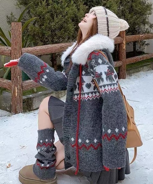 Sibra(シブラ)の「レッグウォーマーセット クリスマスお正月おすすめ 着脱可能ファーフード ノルディック柄フーディカーデ 冬から春先まで活躍(カーディガン/ボレロ・レディース・ブラウン/グレー・M)」の22枚目の写真