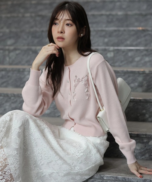 Rirandture（リランドチュール）の「リボンテープ刺繍カーディガン（ニット/セーター・レディース・ピンク/ミント/ブラック/オフホワイト/ホワイト系その他・2）」の12枚目の写真