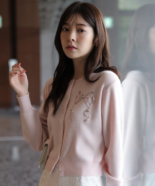 Rirandture（リランドチュール）の「リボンテープ刺繍カーディガン（ニット/セーター・レディース・ピンク/ミント/ブラック/オフホワイト/ホワイト系その他・2）」の15枚目の写真