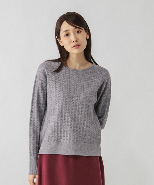 GLOBAL WORK（グローバルワーク）の「洗えるケーブルプルオーバー/606611（ニット/セーター・レディース・ブルー系その他/ネイビー/ライトグレー/レッド/グレイッシュベージュ/オフホワイト・LARGE/MEDIUM/SMALL）」の10枚目の写真