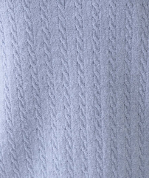 GLOBAL WORK（グローバルワーク）の「洗えるケーブルプルオーバー/606611（ニット/セーター・レディース・ブルー系その他/ネイビー/ライトグレー/レッド/グレイッシュベージュ/オフホワイト・LARGE/MEDIUM/SMALL）」の8枚目の写真