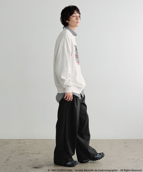 LOWRYS FARM(ローリーズファーム)の「【LFM(U)】ジャン・リュック・ゴダール映画作品/フォトスウェットクルーネック 612807(スウェット・メンズ・アイボリー/ブラック/ホワイト・MEDIUM/LARGE)」の9枚目の写真