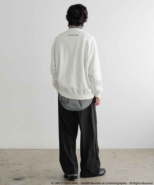 LOWRYS FARM(ローリーズファーム)の「【LFM(U)】ジャン・リュック・ゴダール映画作品/フォトスウェットクルーネック 612807(スウェット・メンズ・アイボリー/ブラック/ホワイト・MEDIUM/LARGE)」の10枚目の写真