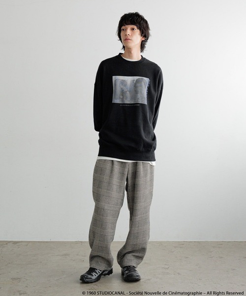 LOWRYS FARM(ローリーズファーム)の「【LFM(U)】ジャン・リュック・ゴダール映画作品/フォトスウェットクルーネック 612807(スウェット・メンズ・アイボリー/ブラック/ホワイト・MEDIUM/LARGE)」の15枚目の写真