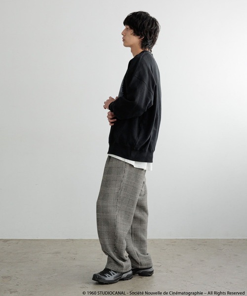 LOWRYS FARM(ローリーズファーム)の「【LFM(U)】ジャン・リュック・ゴダール映画作品/フォトスウェットクルーネック 612807(スウェット・メンズ・アイボリー/ブラック/ホワイト・MEDIUM/LARGE)」の16枚目の写真