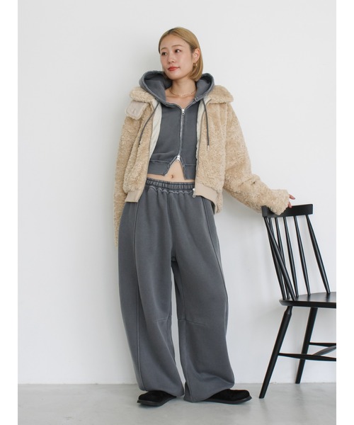 Ungrid(アングリッド)の「ピグメントスウェットルーズパンツ(スウェットパンツ・レディース・ベージュ/チャコールグレー・FREE)」の22枚目の写真