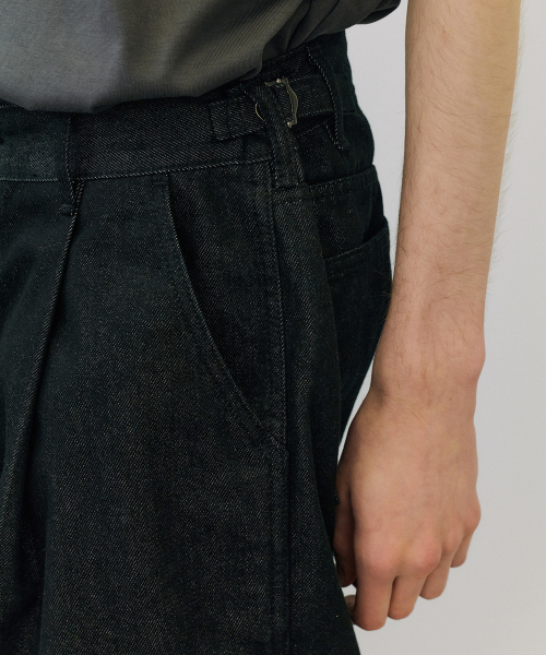 ENDOOR(エンドア)の「deep tuck washed denim pants (black)(デニムパンツ・メンズ・その他・1/3)」の7枚目の写真
