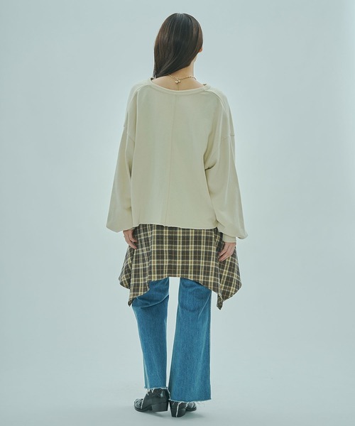 ROSE BUD(ローズバッド)の「V-NECK SWEATSHIRT(スウェット・レディース・グレー/オフホワイト/パープル・ONE SIZE)」の9枚目の写真