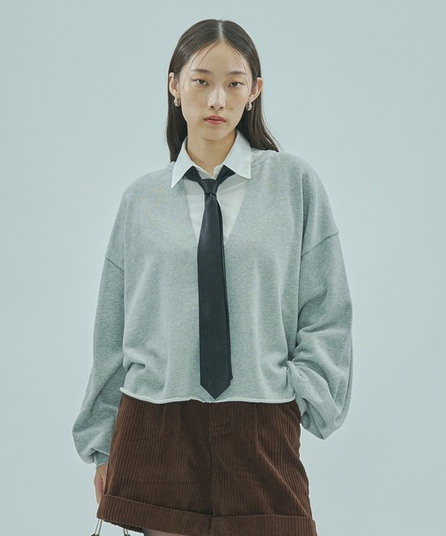 ROSE BUD(ローズバッド)の「V-NECK SWEATSHIRT(スウェット・レディース・グレー/オフホワイト/パープル・ONE SIZE)」の10枚目の写真