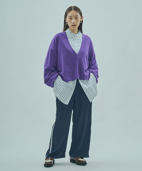 ROSE BUD(ローズバッド)の「V-NECK SWEATSHIRT(スウェット・レディース・グレー/オフホワイト/パープル・ONE SIZE)」の21枚目の写真