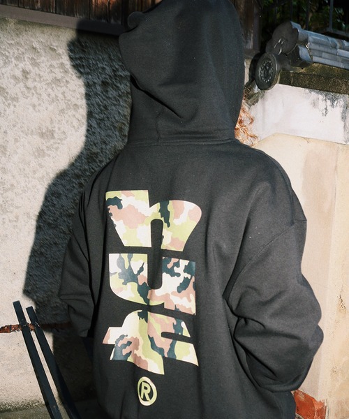 HUF（ハフ）の「MEGABLAST CAMO FULL ZIP HOODIE（パーカー・メンズ・ブラック/アッシュ・S/M/L/XL/XXL）」の15枚目の写真
