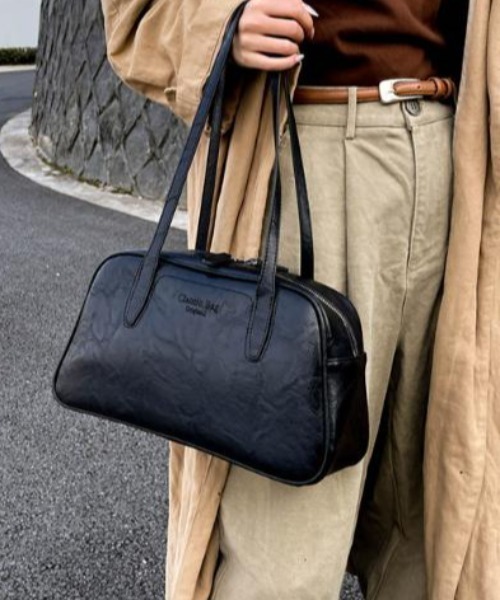 SHEPP(シープ)の「ビンテージ調 ロゴ ステッチ ミニボストン(ボストンバッグ・レディース・ブラック/ブラウン/ダークブラウン・F)」の4枚目の写真