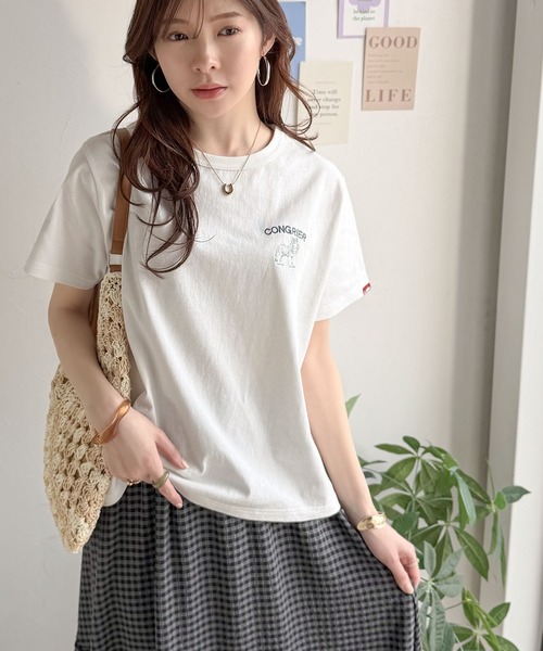 Java(ジャバ)の「《JaVa ジャバコラボ》大人の遊び心をプラス。綿100%オオカミ刺繍Tシャツ(半袖)(Tシャツ/カットソー・レディース・オフホワイト/ブラウン/ブラック/オートミール/その他1・X-LARGE/SMALL/MEDIUM/LARGE)」の12枚目の写真