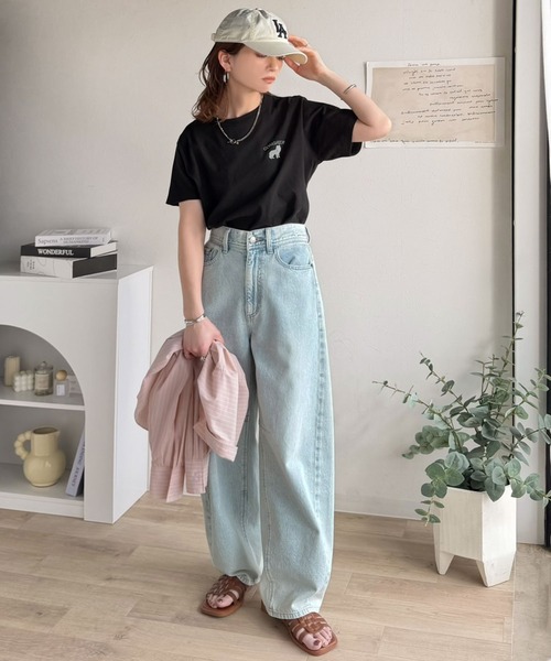 Java(ジャバ)の「《JaVa ジャバコラボ》大人の遊び心をプラス。綿100%オオカミ刺繍Tシャツ(半袖)(Tシャツ/カットソー・レディース・オフホワイト/ブラウン/ブラック/オートミール/その他1・X-LARGE/SMALL/MEDIUM/LARGE)」の17枚目の写真
