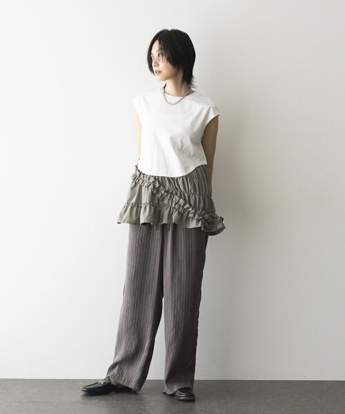 GARAGE OF GOOD CLOTHING（ガレージオブグッドクロージング）の「フリルデザインドッキングプルオーバー（Tシャツ/カットソー・レディース・ホワイト/ブラック/モカ・FREE）」の9枚目の写真