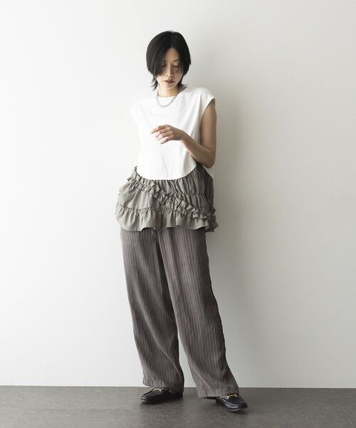 GARAGE OF GOOD CLOTHING（ガレージオブグッドクロージング）の「フリルデザインドッキングプルオーバー（Tシャツ/カットソー・レディース・ホワイト/ブラック/モカ・FREE）」の10枚目の写真