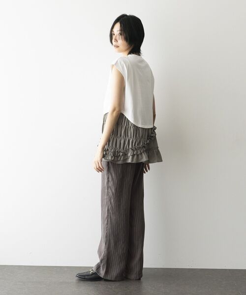 GARAGE OF GOOD CLOTHING（ガレージオブグッドクロージング）の「フリルデザインドッキングプルオーバー（Tシャツ/カットソー・レディース・ホワイト/ブラック/モカ・FREE）」の11枚目の写真