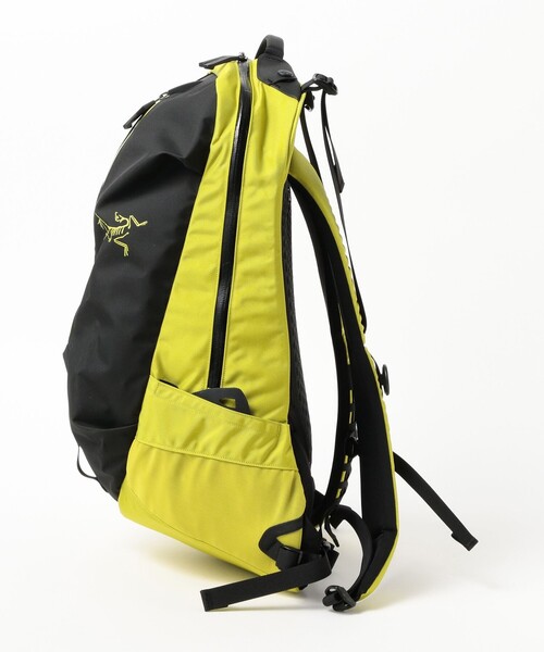 ARC'TERYX（アークテリクス）の「ARC’TERYX / Arro 22 Backpack（バックパック/リュック・メンズ・グレー/グリーン系その他3・ONE SIZE）」の5枚目の写真