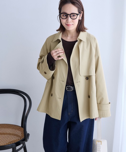 Aunely(オーネリー)の「【Aunely】奥ゆかしぃルエット 撥水 ショート トレンチ コート/ 静電防止 & マシンウォッシュ<YOSOOIシリーズ>(トレンチコート・レディース・ベージュ/チャコールグレー・M/L)」の8枚目の写真