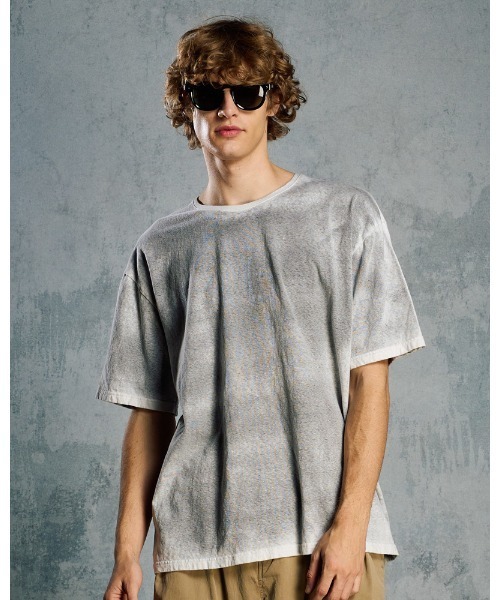 wjk(ダヴルジェイケイ)の「back-spray dye S/S(Tシャツ/カットソー・メンズ・ブラック/ブルー/オレンジ・SMALL/MEDIUM/LARGE/X-LARGE)」の1枚目の写真