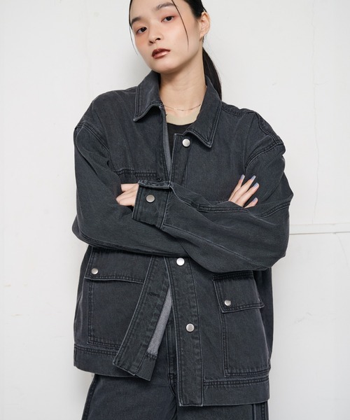 NOMINE（ノミネ）の「【セットアップ対応】オーバーサイズ デニム ジャケット / カバーオール（デニムジャケット・レディース・ブルー/チャコールグレー・フリー）」の2枚目の写真