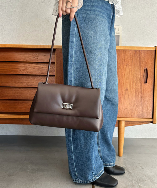 Eclat one(エクラワン)の「【Eclat one】ワンハンドル スクエア ミニ ショルダーバッグ(ショルダーバッグ・レディース・ブラック/アイボリー/ブラウン・FREE)」の11枚目の写真