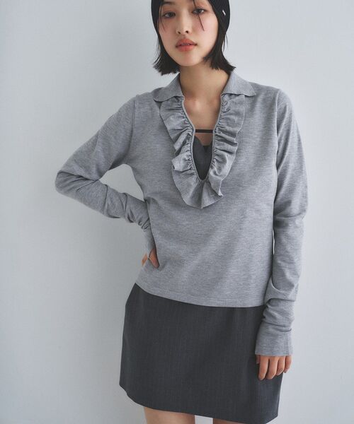 CODE A(コードエー)の「frill knit(ニット/セーター・レディース・ライトグリーン/オフホワイト/グレー・00)」の2枚目の写真