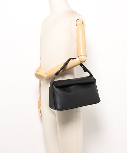 AMERICAN HOLIC（アメリカンホリック）の「2WAYワンハンドルフラップショルダー（ショルダーバッグ・レディース・レッド/ベージュ/ブラック・FREE）」の7枚目の写真