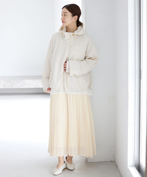 IENA（イエナ）の「ボイルシアープリーツスカート（スカート・レディース・ライトグレー/ホワイト・36/38）」の20枚目の写真