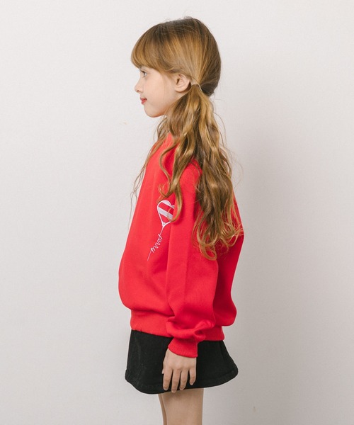 URBAN CHERRY（アーバンチェリー）の「バックハートバルーンデザイントレーナー（スウェット・キッズ・ホワイト/レッド・150cm/130cm/110cm/140cm/120cm）」の4枚目の写真